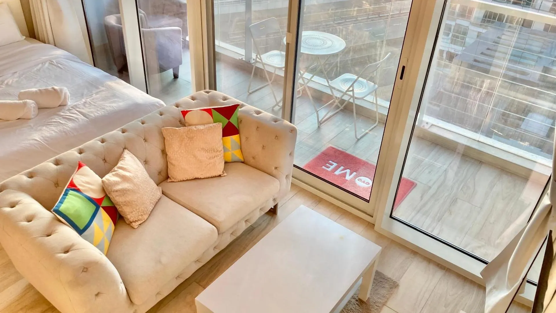 Western Studio One Apartment For Rent In Marina Dubai