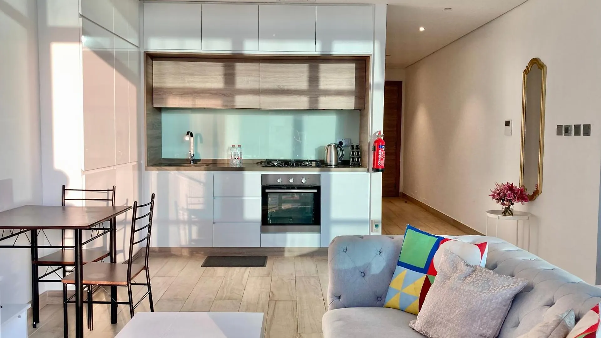 Western Studio One Apartment For Rent In Marina Dubai