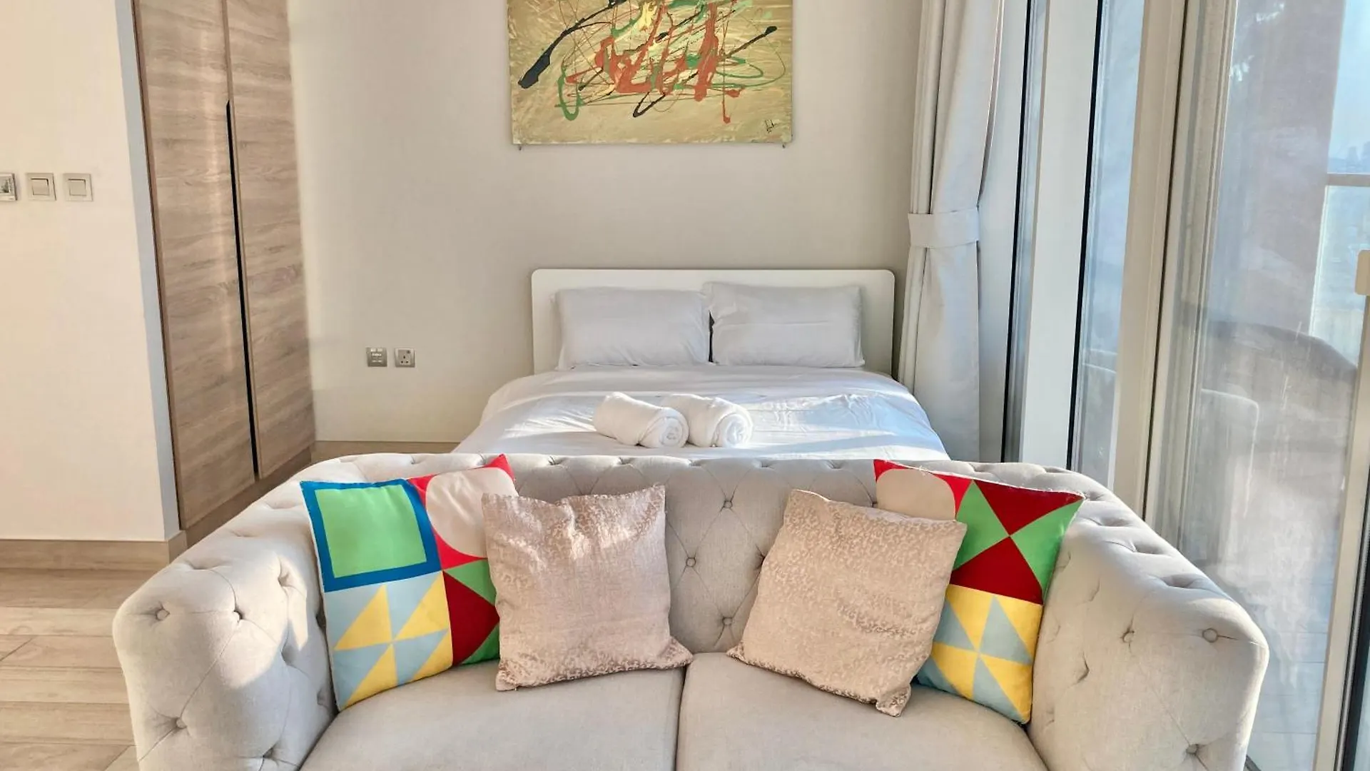 Western Studio One Apartment For Rent In Marina Dubaj